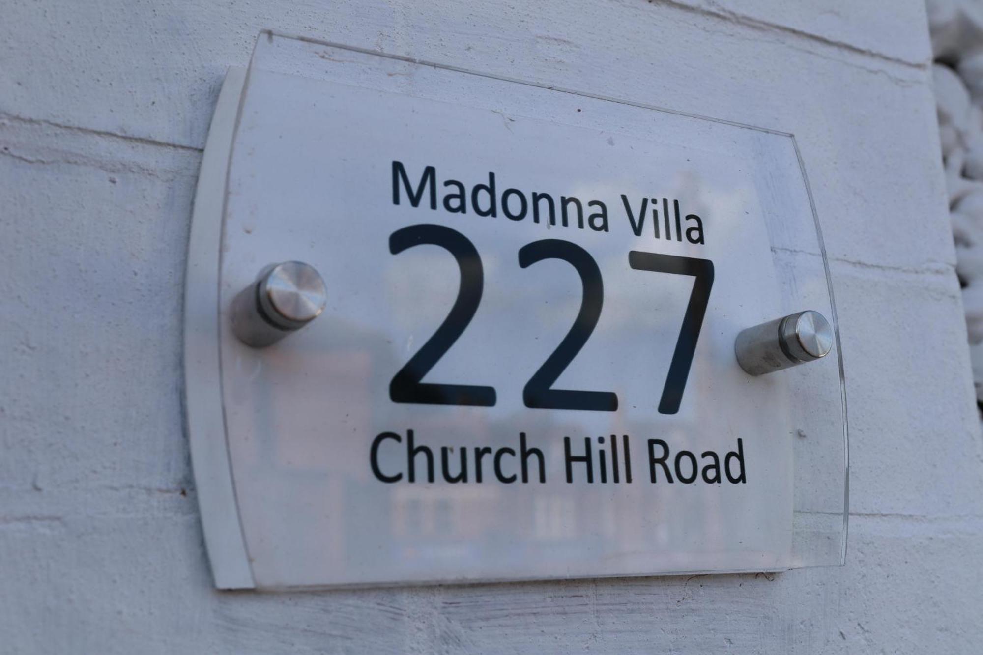 Madonna Villa 伯明翰 外观 照片